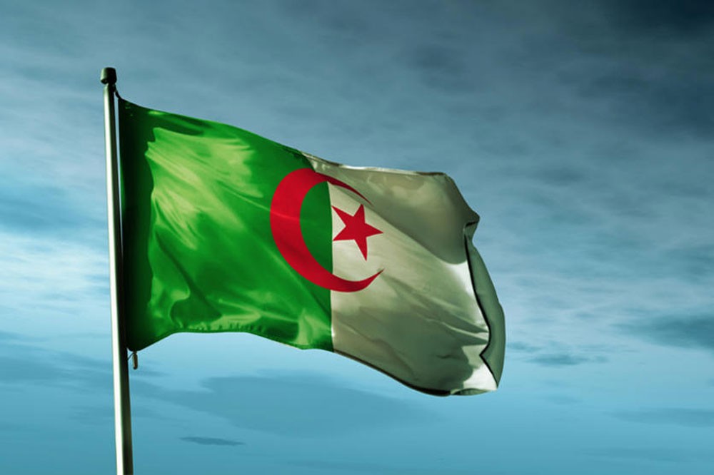 وزير الطاقة الجزائري : سوق النفط العالمية متوازنة