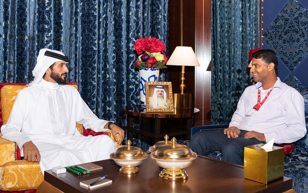 ناصر بن حمد للبحار جعفر: شمائل أهل البحرين تجسدت فيـك