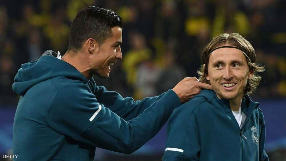 مودريتيش : رونالدو هنأني بالجائزة