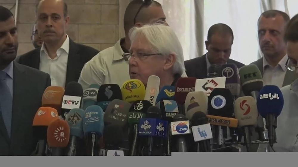 ميليشيا الحوثي تعرقل جنيف.. وتشترط خروج جرحى حزب الله