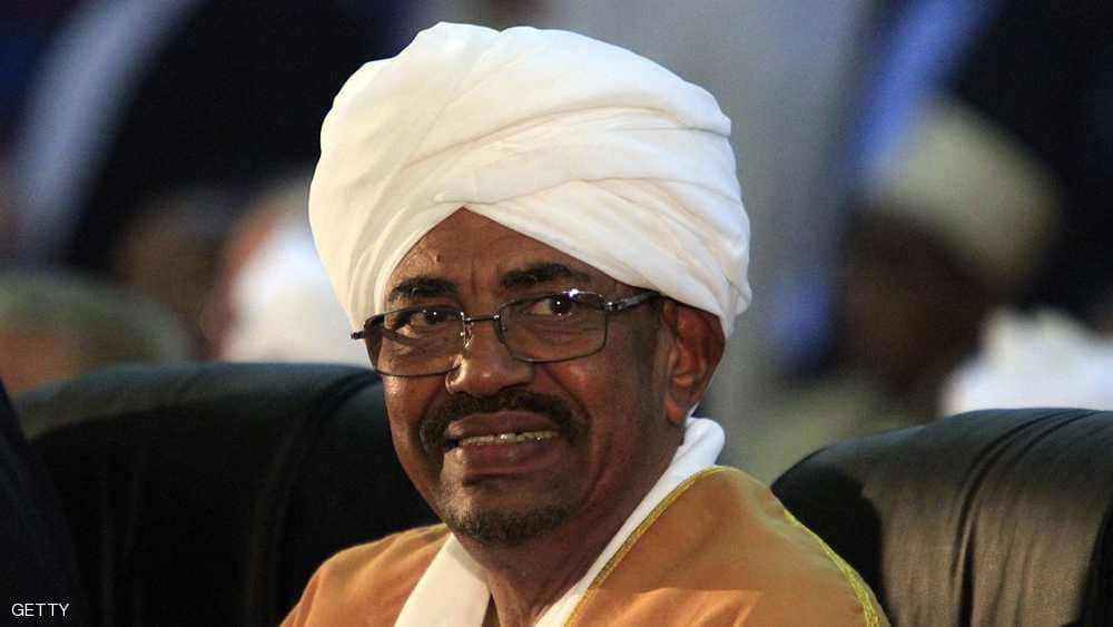 البشير يعلن تشكيل حكومة "رشيقة"