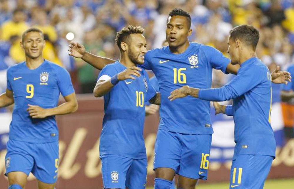 البرازيل تسحق السلفدور وديا 5-صفر