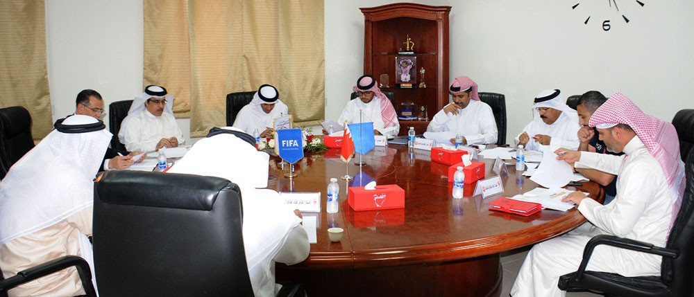 اللجنة المنظمة لدوري ناصر بن حمد الممتاز تعقد اجتماعها الأول