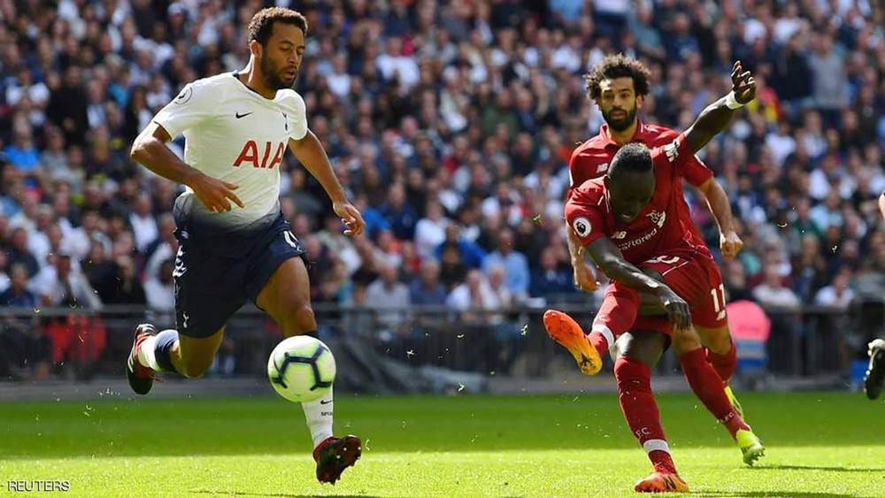 ماذا بين صلاح وماني؟ جماهير ليفربول تتساءل "بغضب"