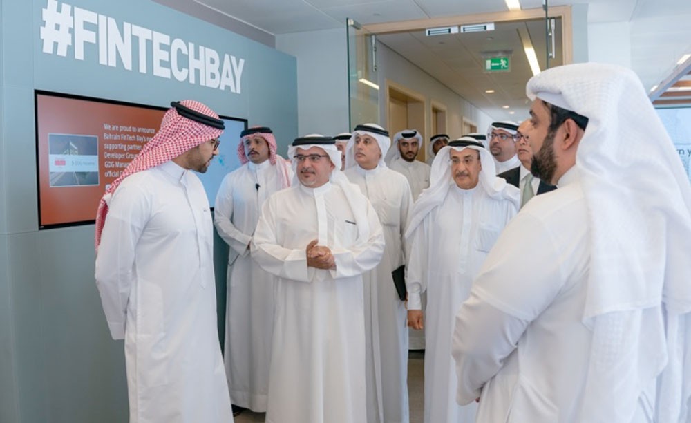 توظيف التكنولوجيا بما يسهم في توفير فرص نوعية مستدامة للمواطنين