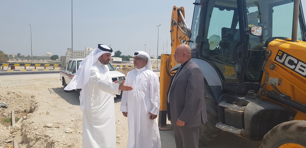 9000 دينار لتطوير مدخل المنطقة التعليمية بمدينة عيسى