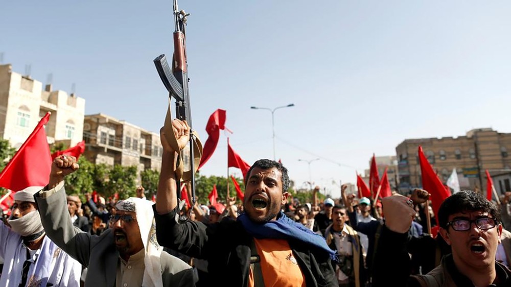 أنباء عن مقتل قيادات حوثية في غارات للتحالف شمال صنعاء