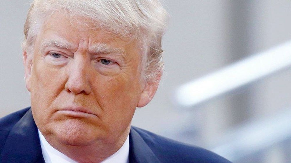 تمهيداً لعزله.. مسؤول أميركي يقترح التنصت على ترمب 