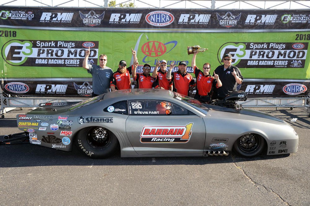 جاكسون يقود "بحرين ون" لتحقيق انتصاراته في NHRA للسيارات