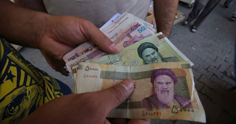 انهيار جديد للريال الإيراني مقابل الدولار