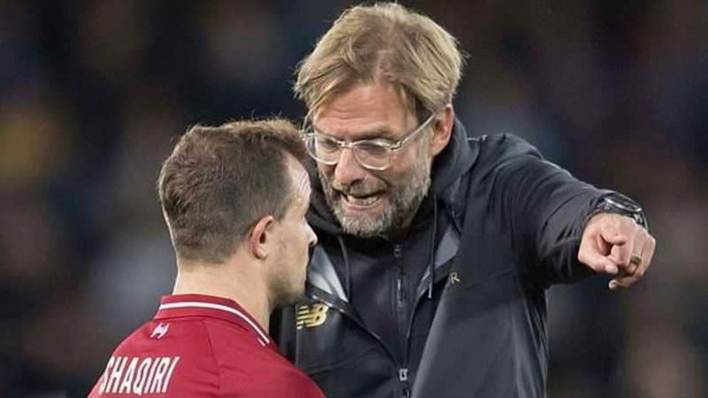 بسبب محمد صلاح.. كلوب ينفجر غضبا من شاكيري