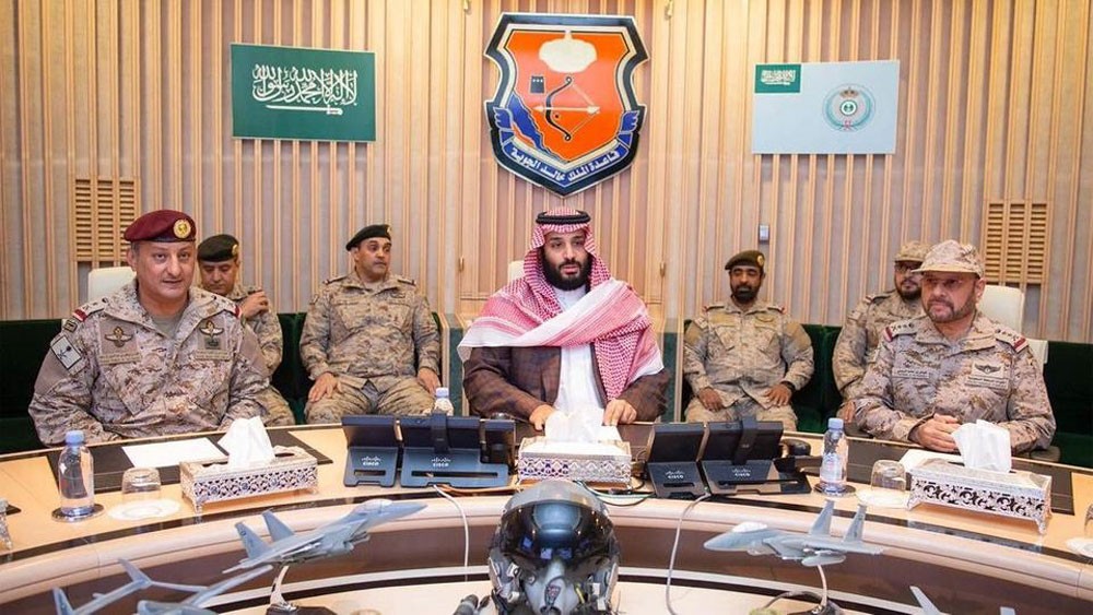 محمد بن سلمان يشرف على سير عمليات قوات التحالف