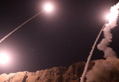 إيران تطلق صواريخ باتجاه سوريا "رداً على هجوم الأهواز"