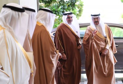 رئيس الوزراء وولي العهد يؤكدان على أهمية الزيارات بين المسؤولين في دول مجلس التعاون