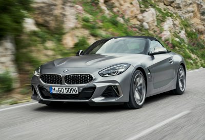  BMW Z4 الجديدة- سيارة رياضية مكشوفة فاخرة