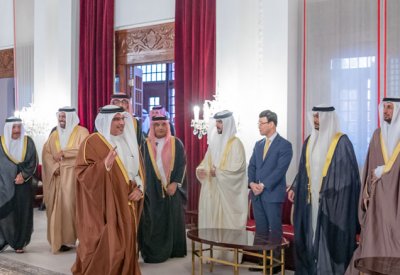 سمو ولي العهد يرحب برواد مجلسه الأسبوعي