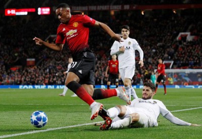 يويفا يتوعد مانشستر يونايتد وفالنسيا بالعقوبات