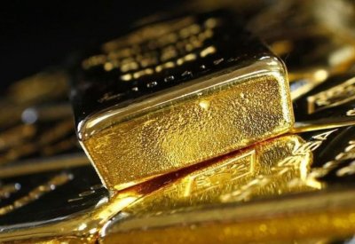  الذهب يهبط مع تراجع إقبال المشترين بعد انحسار أزمة إيطاليا