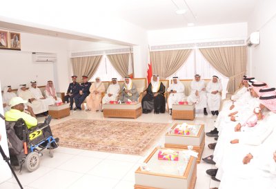محافظ وأهالي المحرق يشكرون جلالة الملك 
