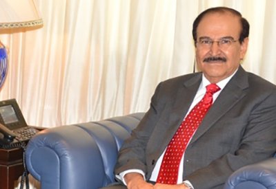 الوزير ميرزا يستعرض مع المنسق المقيم للأمم المتحدة إنجازات الطاقة المتجددة