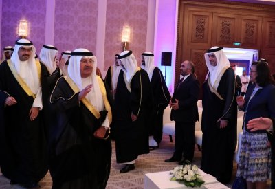 سمو الشيخ علي بن خليفة: الحكومة هيأت كل الإمكانات لتشجيع الشباب على الأعمال الخيرية