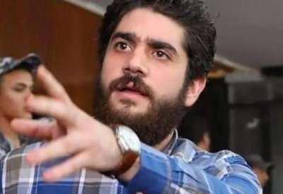 بعد ساعات على توقيفه.. الإفراج عن نجل محمد مرسي