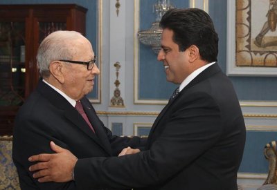 قلب للتوازنات في تونس.. الحزب الحاكم يندمج مع حزب آخر