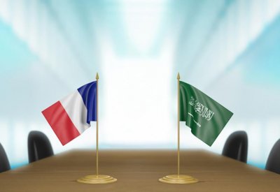 4 عقود تجارية بين شركات سعودية وفرنسية
