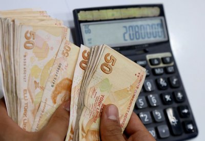  الليرة التركية تبلغ أعلى مستوى في شهرين مقابل الدولار