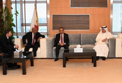خلف: الحكومة عازمة على تنفيذ المشاريع التي تدفع بعجلة التنمية