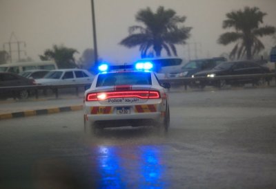 بالصور : أمطار رعدية غزيرة على مناطق واسعة من البحرين، و انقطاع للتيار الكهربائي و "الأنترنت"