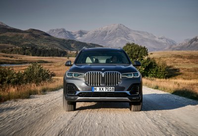 أول سيارة BMW X7 على الإطلاق