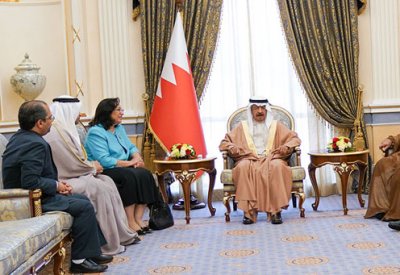 سمو رئيس الوزراء: الحكومة لا تدخر جهداً في دعم القطاع الصحي