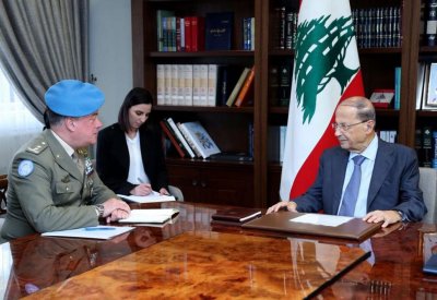 عون يفند ادعاءات إسرائيل حول "أسلحة المطار"