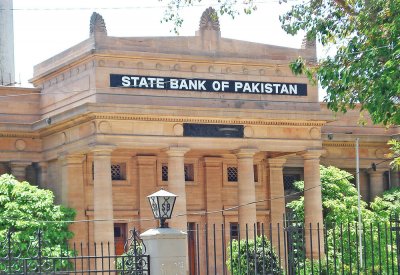 السعودية توافق على دعم باكستان بـ3 مليارات دولار وتأجيل مدفوعات نفط
