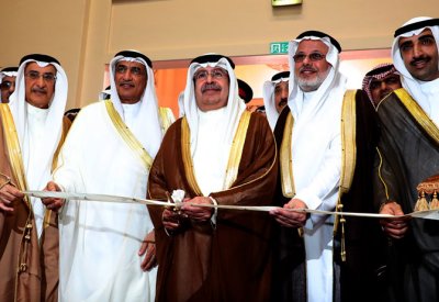 بالصور : سمو الشيخ علي بن خليفة يفتتح معرض الاتحاد الخليجي للتكرير العالمي