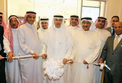 الحواج يفتتح بوتيك سواروفسكي  في مجمع الأفنيوز