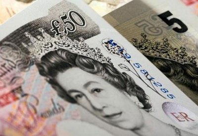 الجنيه الاسترليني يهبط لأدنى مستوى في 7 أسابيع أمام الدولار الأمريكي