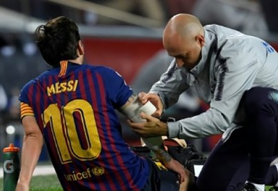 مشجعو برشلونة في مواجهة خيبة غياب ميسي عن الكلاسيكو