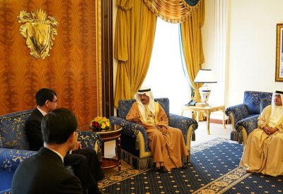 رئيس الوزراء يدعو الى تكثيف الزيارات بين البلدين لفتح افاق جديدة تخدم المصالح المشتركة