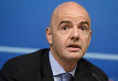 إنفانتينو: نسعى لتوزيع تنظيم مونديال 2022 على دول أخرى
