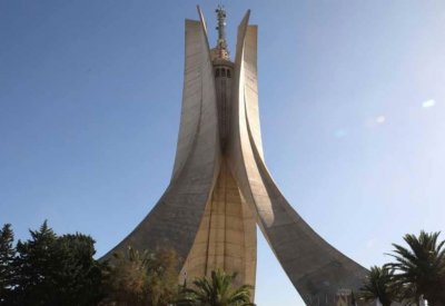  هزة أرضية تضرب الجزائر