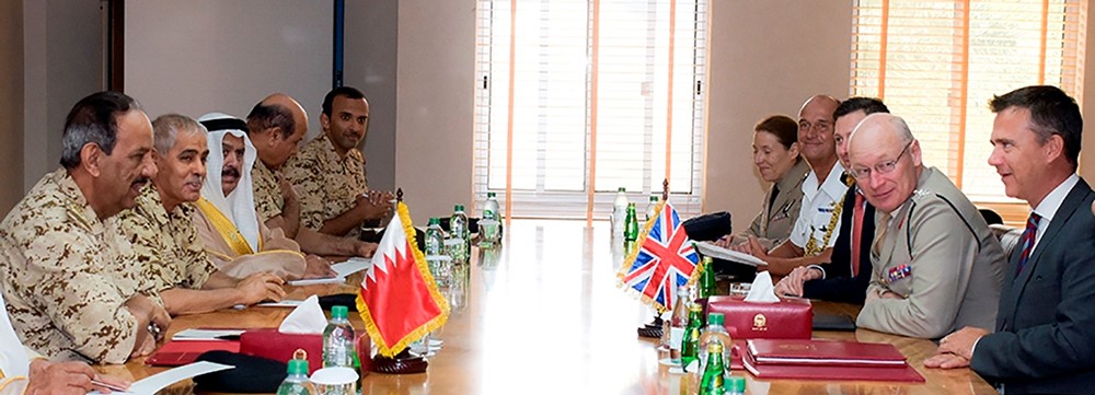 القائد العام يستقبل وزير القوات المسلحة البريطاني