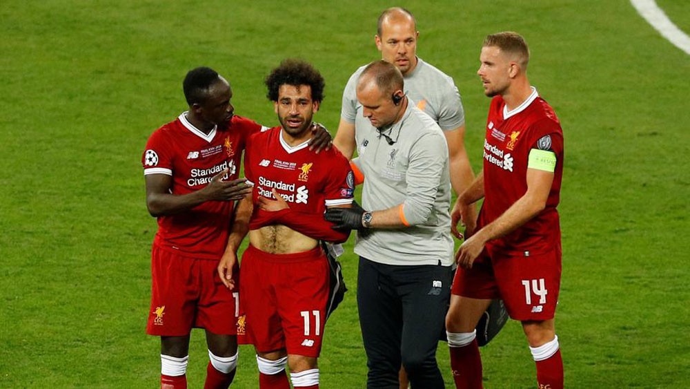 جماهير ليفربول تنقلب على صلاح وتطالب بالتخلص منه