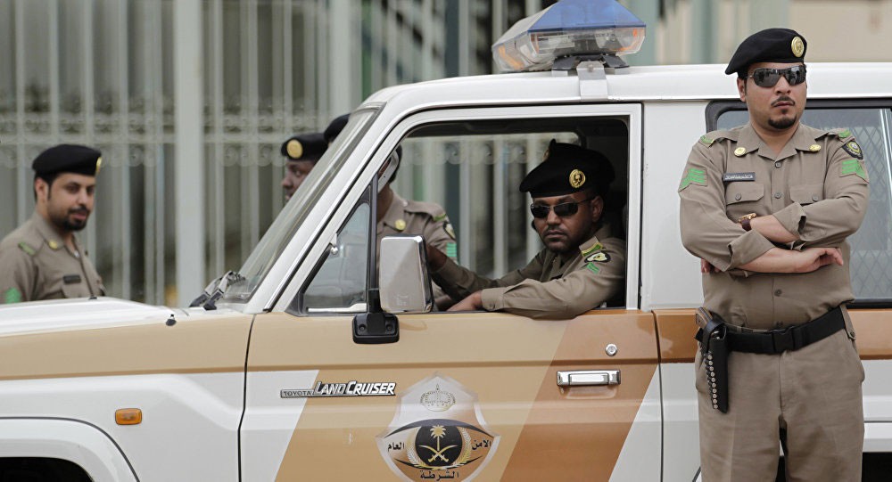  السعودية.. القبض على عصابة الصرافات الآلية