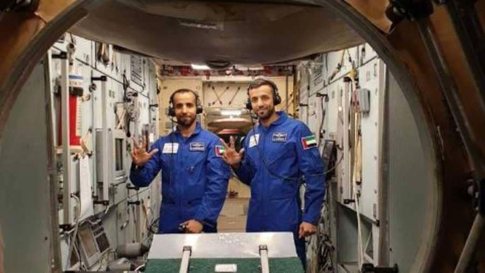 عربيان صعدا إلى الفضاء.. والثالث على الطريق
