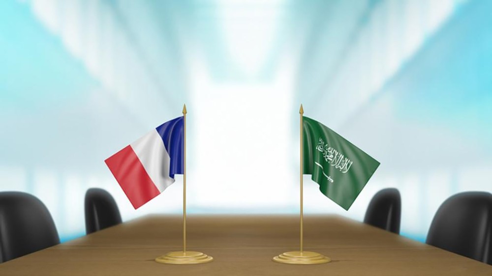 4 عقود تجارية بين شركات سعودية وفرنسية