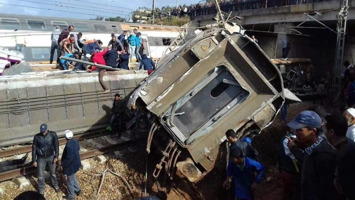 المغرب.. مقتل 6 وإصابة 80 آخرين في انقلاب قطار سريع