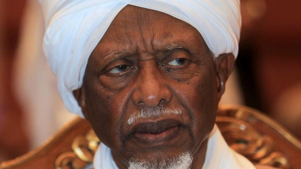 الملك سلمان يأمر بتنفيذ وصية سوار الذهب ودفنه بالمدينة