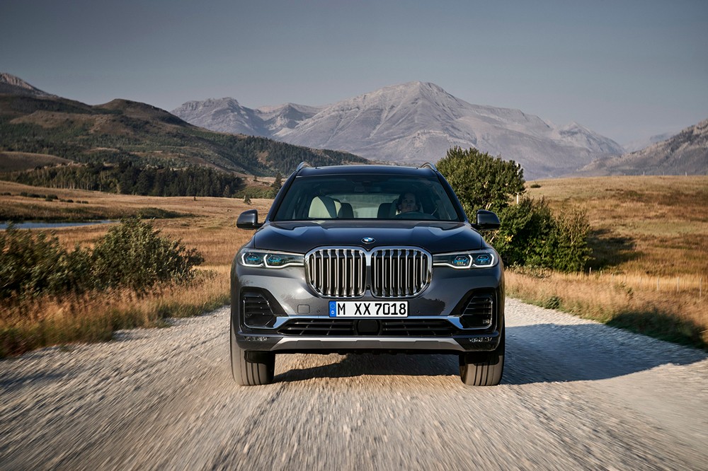 أول سيارة BMW X7 على الإطلاق